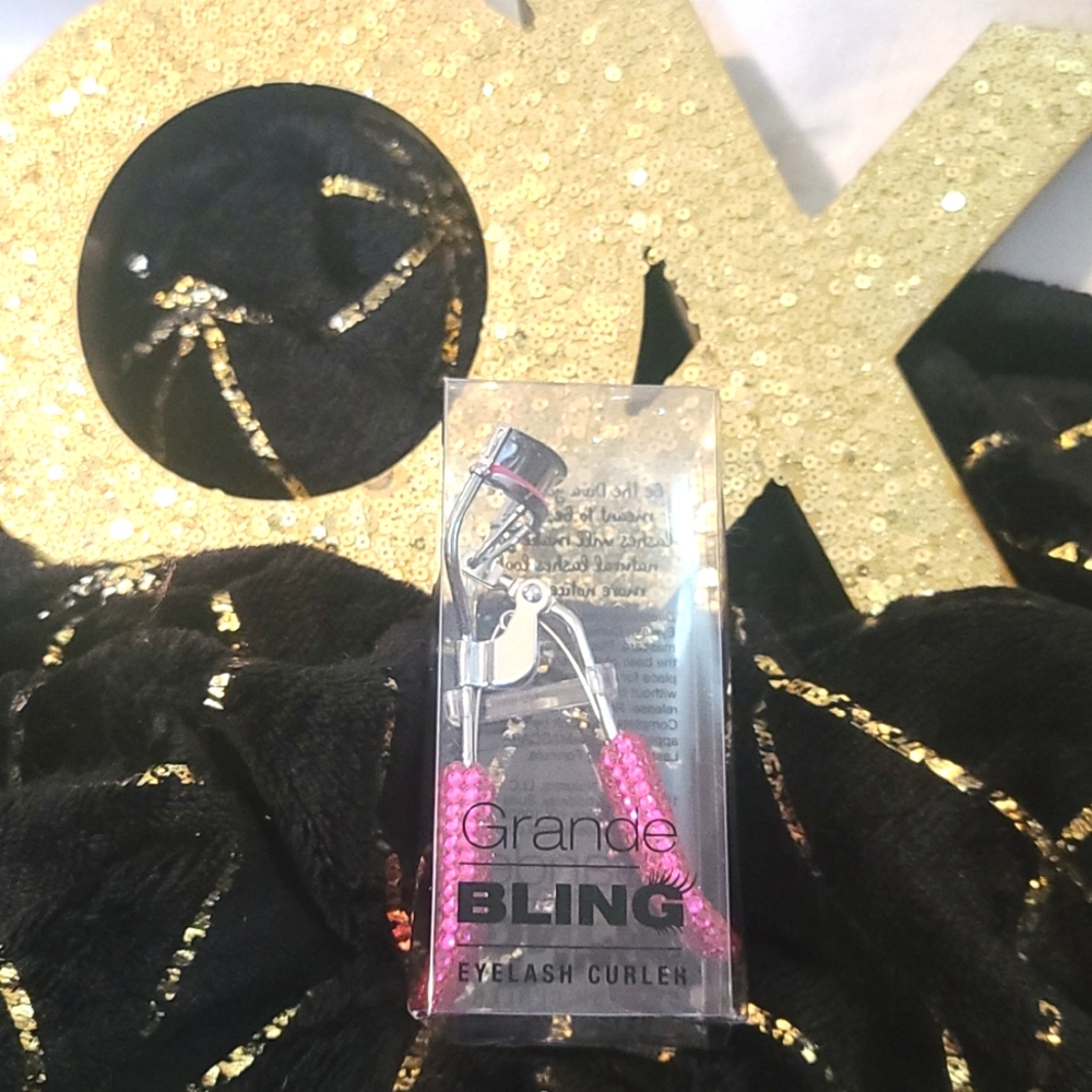 Grande Bling lash curler